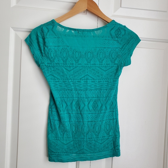 Derek Heart Aztec transparent shirt - Picture 5 of 6